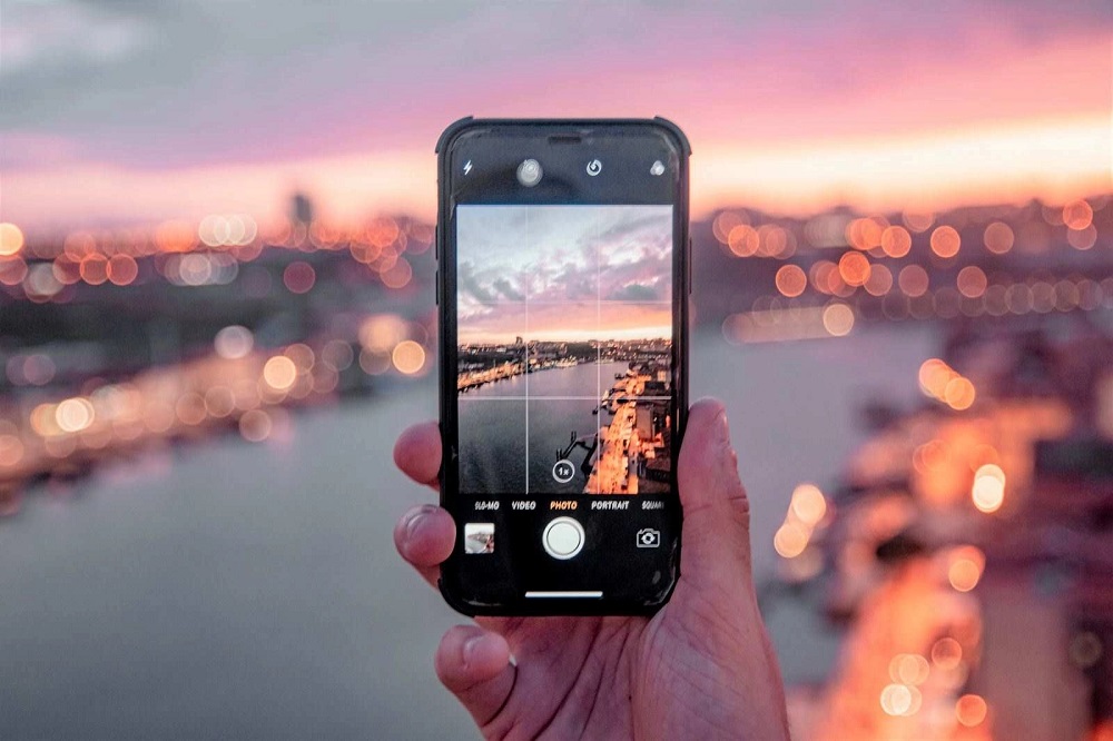 how-to-take-good-photos-with-your-phone-one-minute-hacks