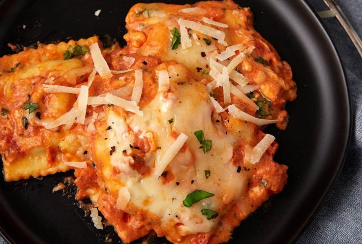 Cheesy ravioli